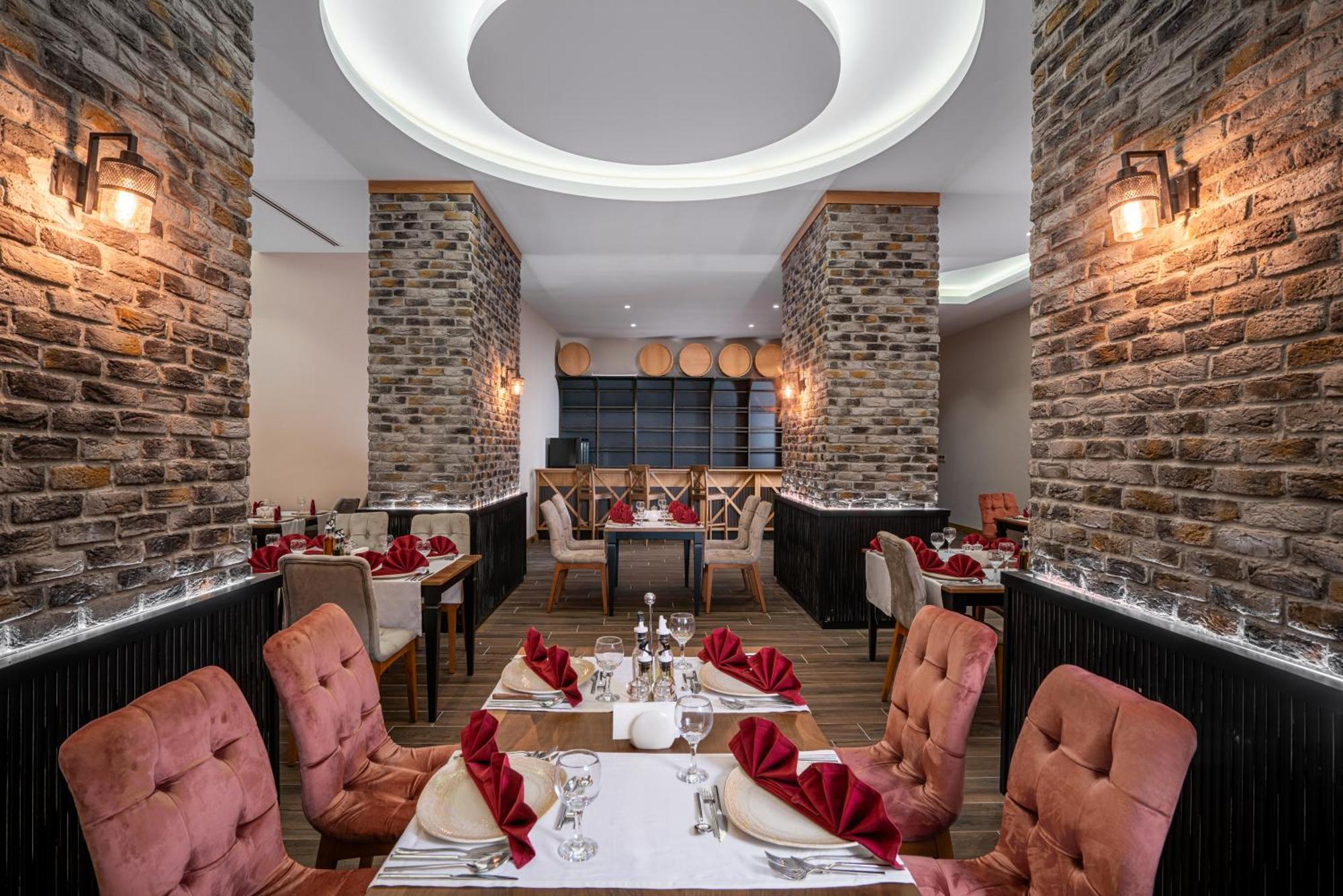 Otel Seaphoria &